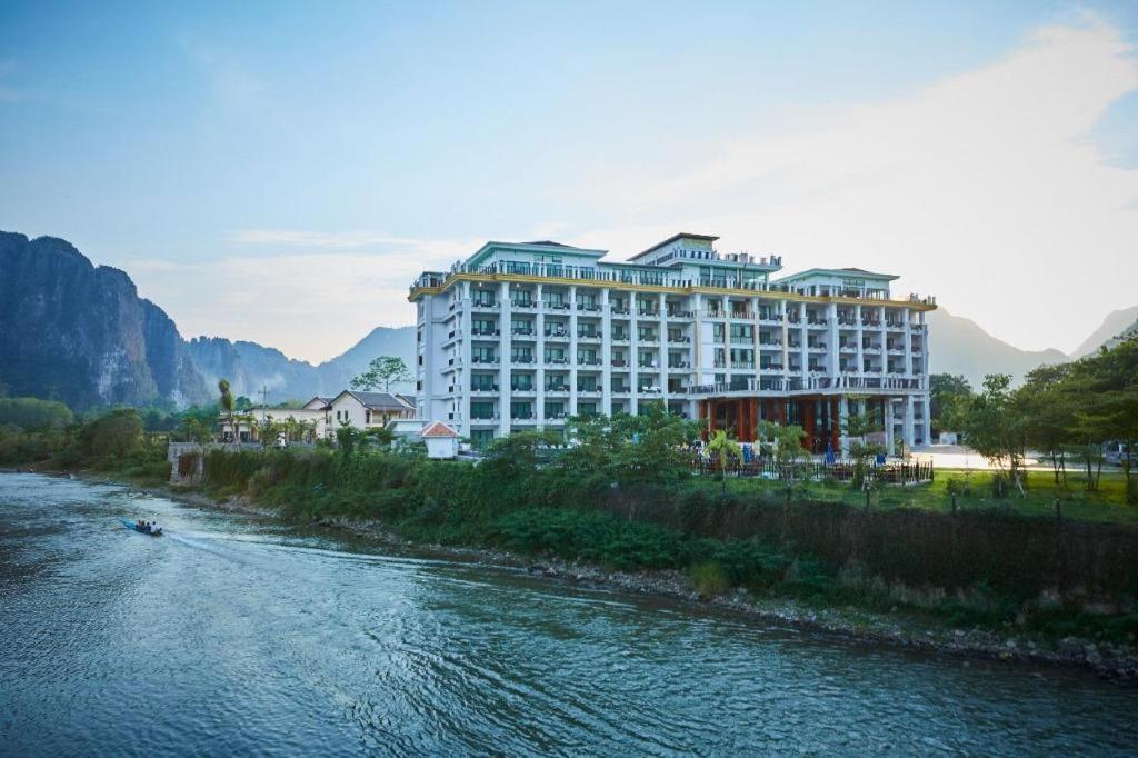 Thavisouk Riverside Hotel Vangviang Kültér fotó