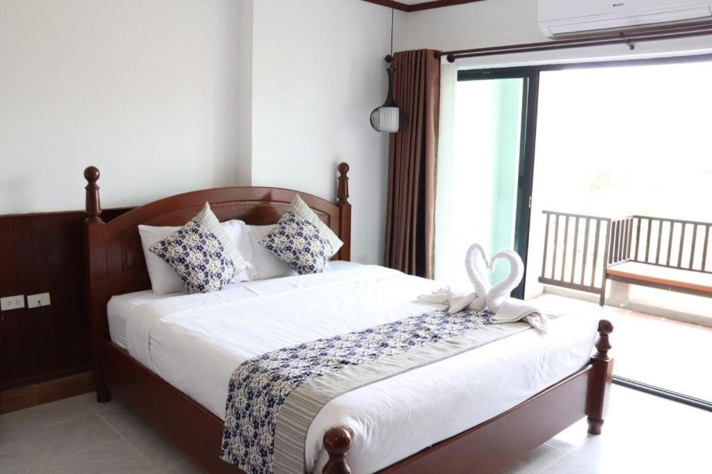 Thavisouk Riverside Hotel Vangviang Kültér fotó