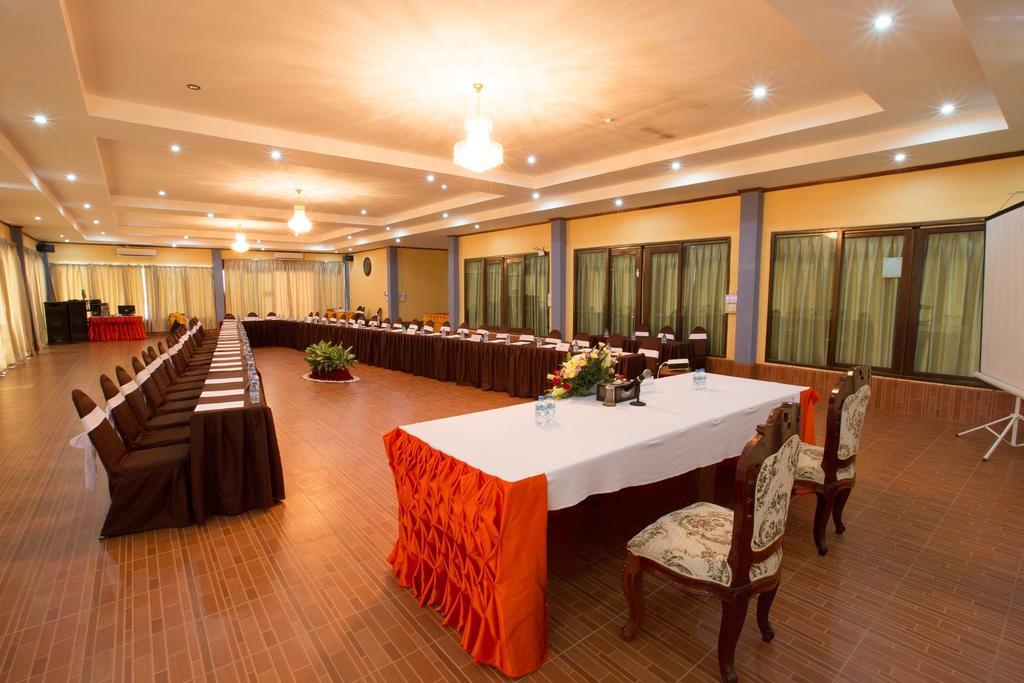 Thavisouk Riverside Hotel Vangviang Kültér fotó