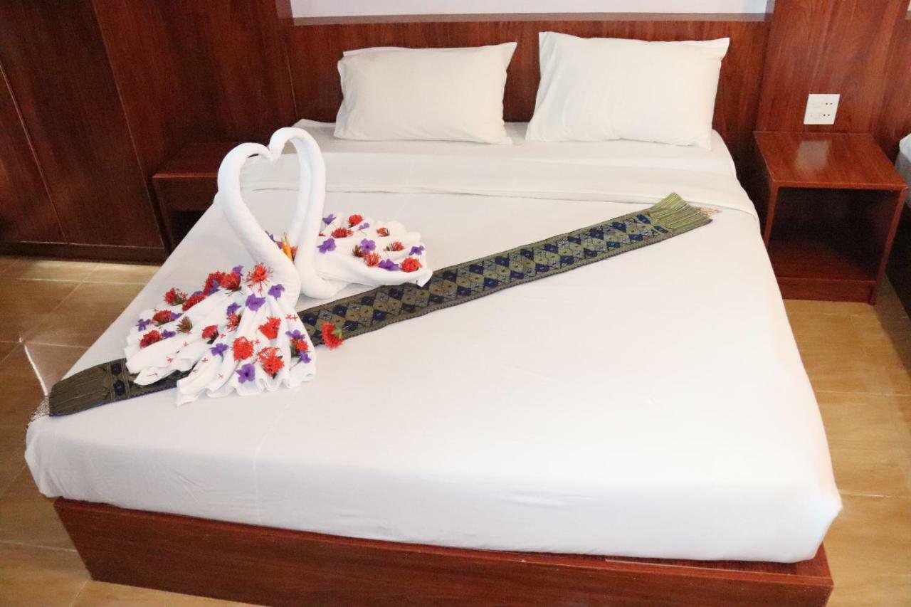 Thavisouk Riverside Hotel Vangviang Kültér fotó